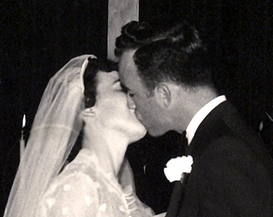 1954_0508 Wedding Kiss